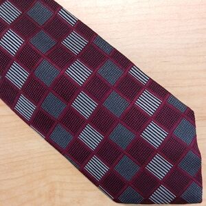 Elegant Burgundy and Gray Men's Tie